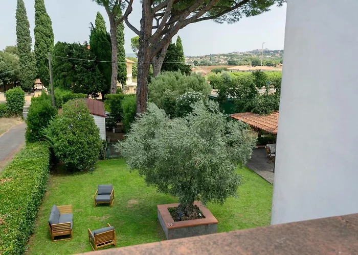 Castelli Romani Con Piscina & Giardino Privato, 8 Ospiti Villa Rom