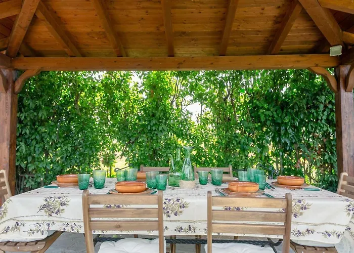 Castelli Romani Con Piscina & Giardino Privato, 8 Ospiti Villa *