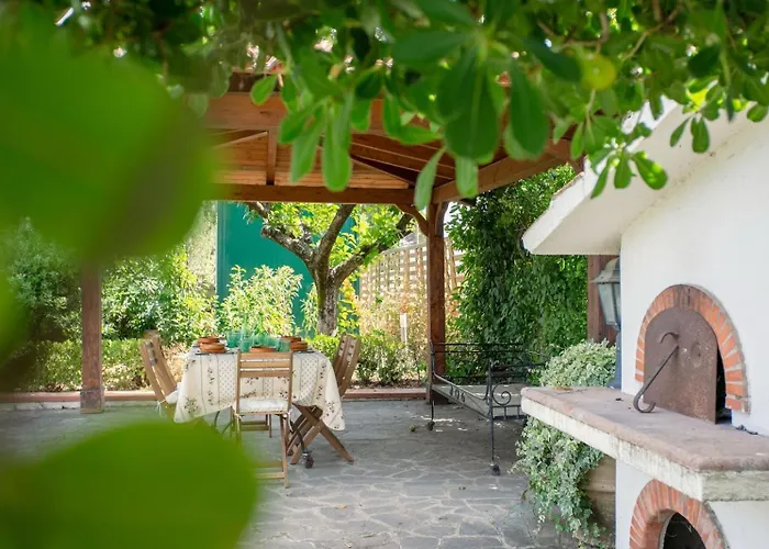 Castelli Romani Con Piscina & Giardino Privato, 8 Ospiti *