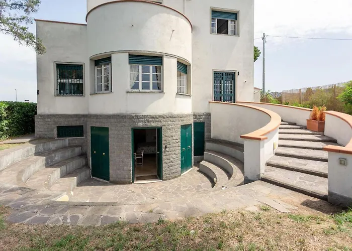 Castelli Romani Con Piscina & Giardino Privato, 8 Ospiti Villa