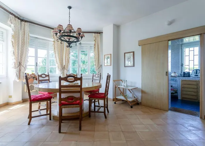 Villa Castelli Romani Con Piscina & Giardino Privato, 8 Ospiti Rome