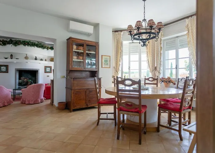 Castelli Romani Con Piscina & Giardino Privato, 8 Ospiti Villa *