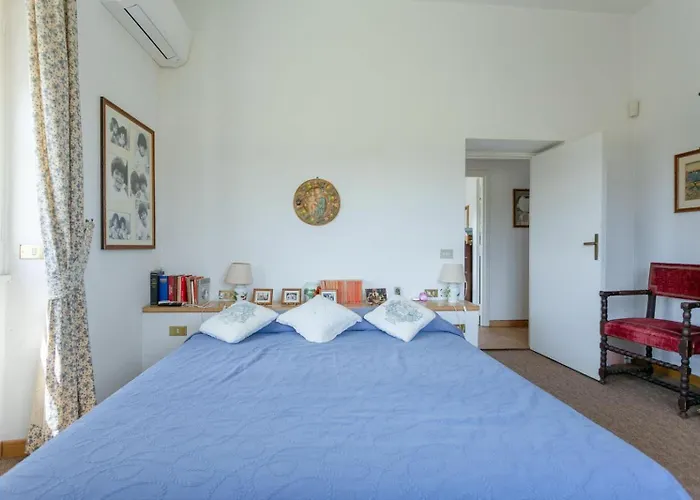 Castelli Romani Con Piscina & Giardino Privato, 8 Ospiti Villa
