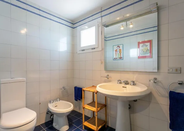 Castelli Romani Con Piscina & Giardino Privato, 8 Ospiti *